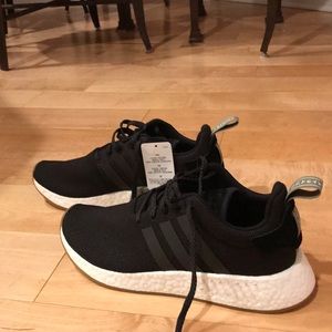 ****NEVER WORN***** adidas NMD Hurache MENS